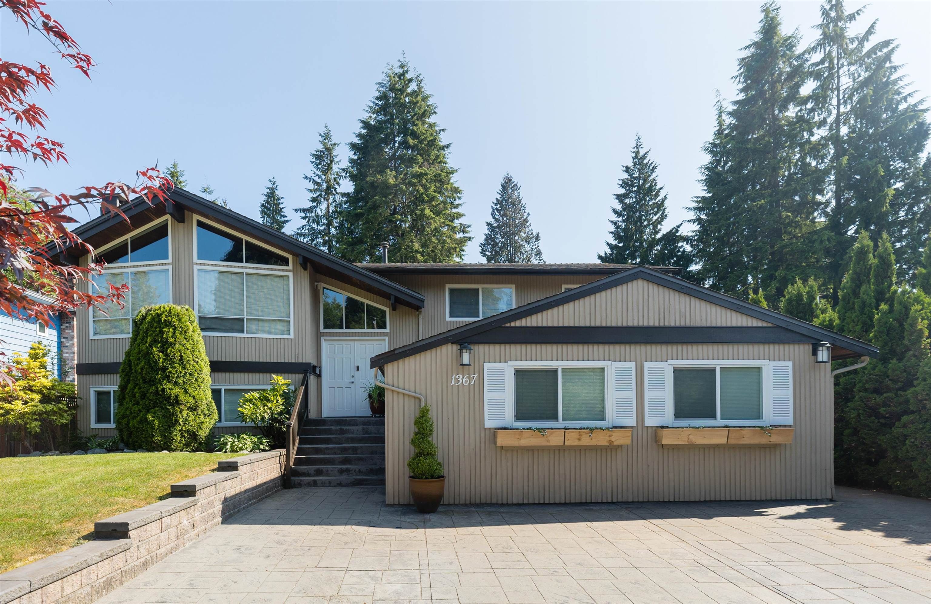 I have sold a property at 1367 24TH ST E in North Vancouver
